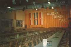 1988-12-10 Erste Veranstaltung im Turnerheim, Julschauturnen