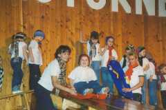 2001-12-08 Julschauturnen