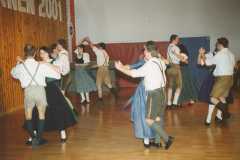 2001-12-08 Julschauturnen