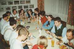 2001-12-08 Julschauturnen