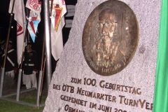 2004-06-26 Enthüllung Jahndenkmal mit Österr. Zapfenstreich