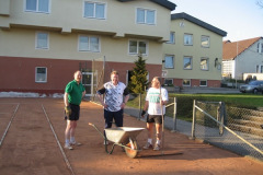 2009-04-20 Frühjahrsputz der Tennisanlage