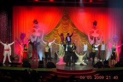 2009-05-03 Gewaltige letzte Galavorstellung im Theater der MSC Musica