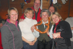 2010-01-07 Trostpreis für die Golden Girls - Kranz Knacker von Leeb Hans gesponsert