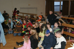 2010-02-06 Alle warten auf die 10 Glücksnummern