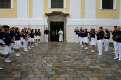 2010-09-25 Spalier beim Eingang