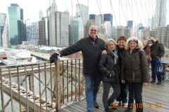 2010-11-04 Auf der berühmtesten Brücke   der Brooklynbridge