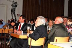 2011-05-14 Aufmerksame Ehrengäste