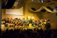 2011-05-14 Glitzerkonfetti bei der Zugabe