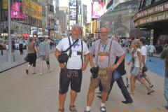 2011-08-25 Zwei OÖ am Times Square