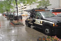 2011-08-25 Über 30 Polizei-Abschleppwagen stehen für den Hurrican bereit