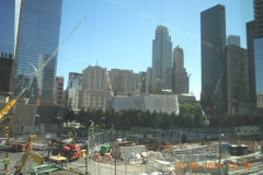 2011-08-25 Hektisches Bautreiben am Ground Zero