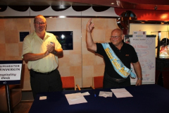 2011-10-15 Autogrammstunde mit Mister Costa Deliziosa Erich