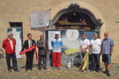 2012-05-07 Olympische Flamme auf dem Weg durch die Slowakei in Bardejov