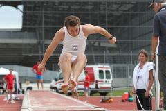 2012-07-10 Jürgen beim Weitsprung