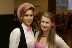2013-02-02 Fesche Kellnerinnen
