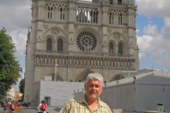 2013-06-13 Notre Dame mit Helmut