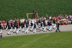 2013-07-07 Die Kieler Sprotten beim Einmarsch der Gastkapellen