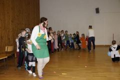 2014-02-01 Doris führt die Polonaise an