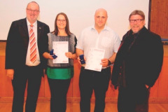 2014-03-21 ASVOÖ-Ehrenzeichen in Silber durch Asvoö-Vizepräs Gerald Stutz und Asvoö-Vorstand Alfred Zechmeister