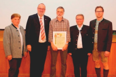 2014-03-21 Ehrenurkunde für Günter Schien