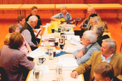 2014-03-21 Gesangseinlage der Stammtisch-Runde