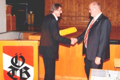 2014-03-21 Geschenk für 20-jährige Obmannschaft von der Gemeinde