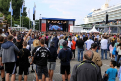 2016-06-24 EM Public Viewing mit 10000 Fans und TUI Mein Schiff