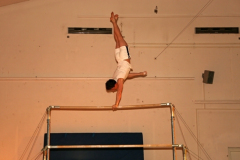 2016-12-03 Unsere Burschen dieses Mal am Stufenbarren