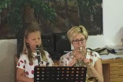 2017-06-23 Lucia im Duett mit Mama