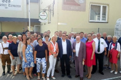 2017-07-07 Gruppenfoto vor dem Haus Laboe