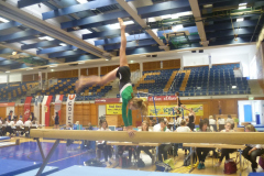 2018-04-28 Handstand am Balken