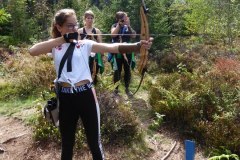 2020-09-03 Johanna Brandstädter beim Bogenschießen