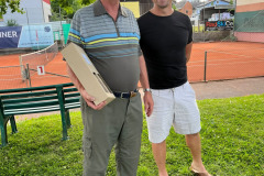 2026-06-02 Der Jubilar mit Obmann-Stv. Michi