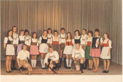 1973 Gruppenbild Volkstanzgruppe